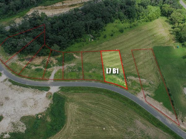 1002  L7B1 Golfview Drive , Preston, MN 55965