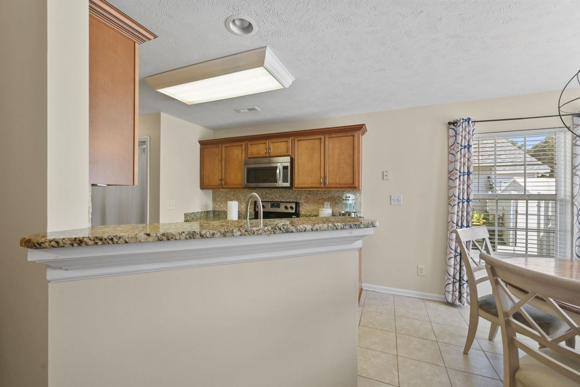 4019 Douglas Fir Ln. Photo 9