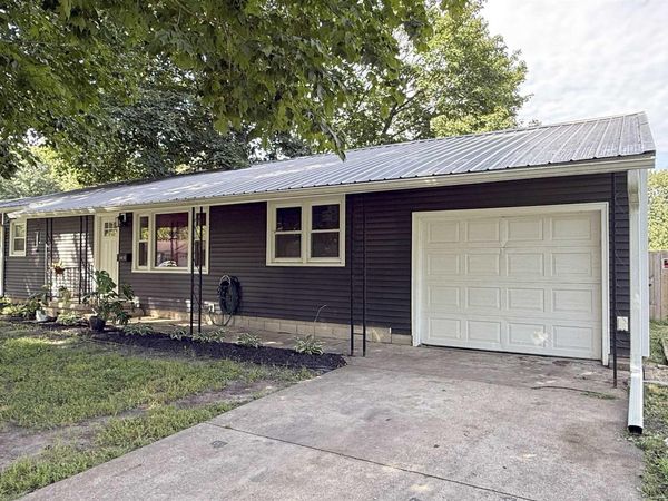 1015 Elizabeth Street, Iowa Falls, IA 50126
