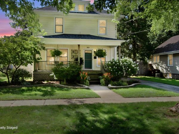 826 Roscoe Avenue, SOUTH BELOIT, IL 61080