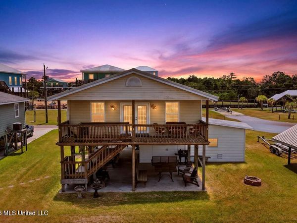 4031 Bank Street, Bay Saint Louis, MS 39520