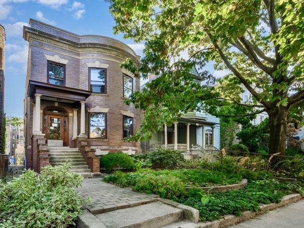 4327 N Kenmore Avenue , Chicago, IL 60613