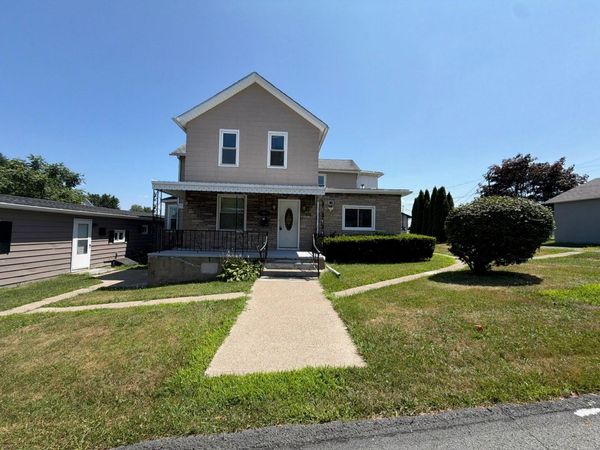 100 ROSE LANE, OLD FORGE, PA 18518