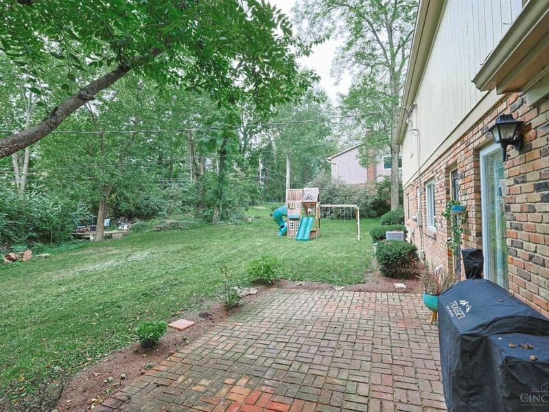 427 Flemridge Court, Wyoming, OH 45231 Photo 42