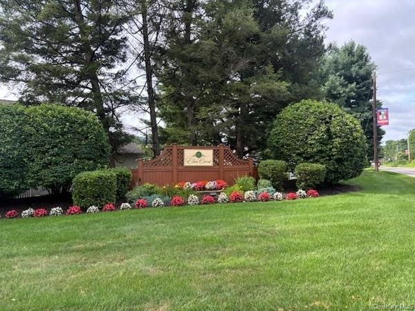 207 Crestwood Court , Fishkill, NY 12524
