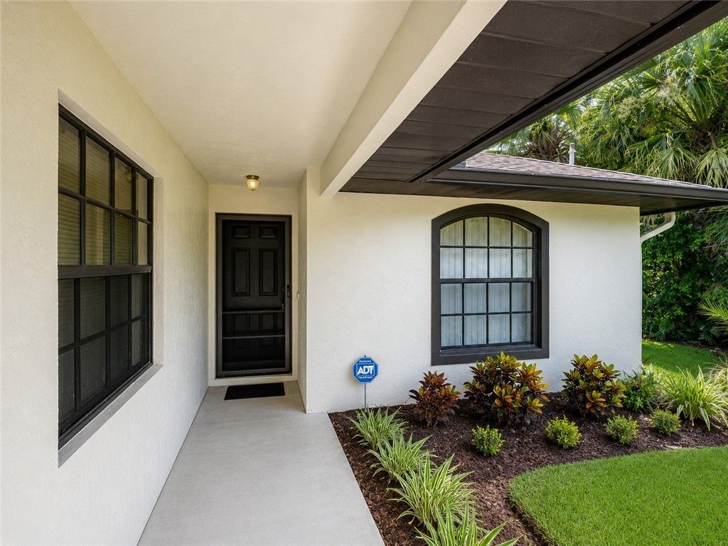 307 S Wimbrow Drive, Sebastian, FL 32958 Photo