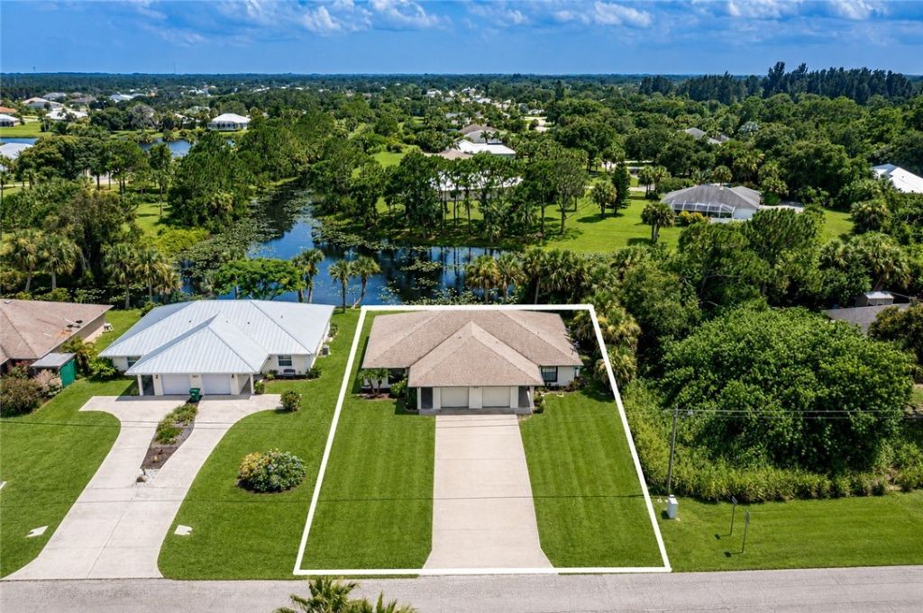307 S Wimbrow Drive, Sebastian, FL 32958 Photo