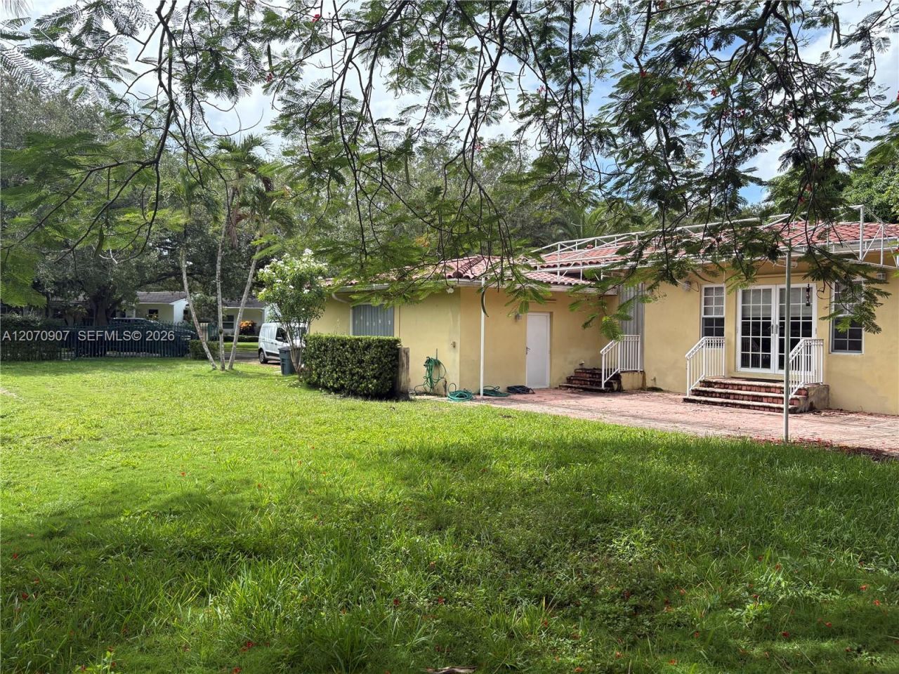 805 Paradiso Ave , Unit 805, Coral Gables, FL 33146 Photo