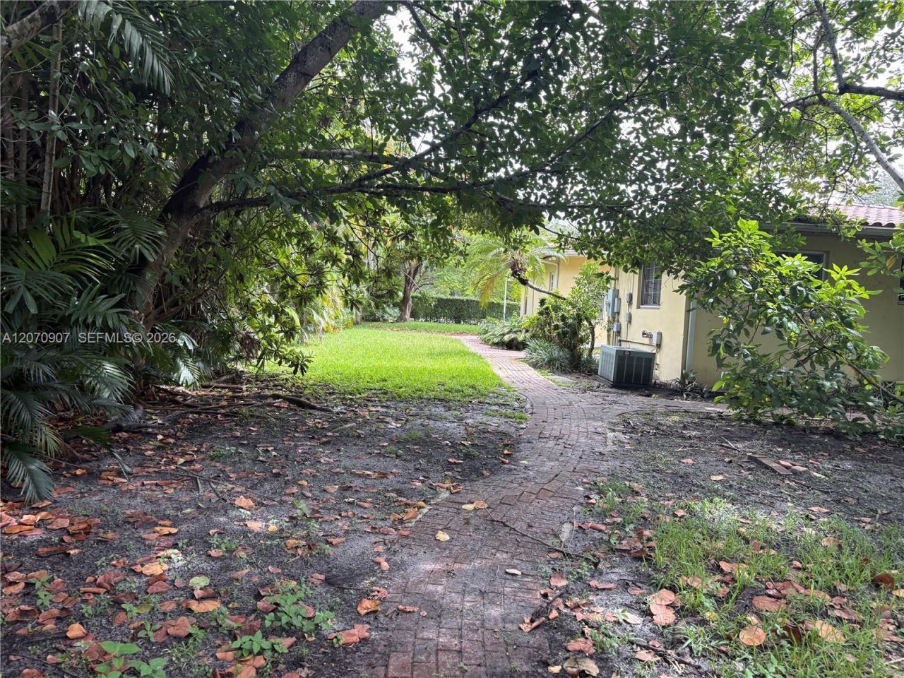 805 Paradiso Ave , Unit 805, Coral Gables, FL 33146 Photo