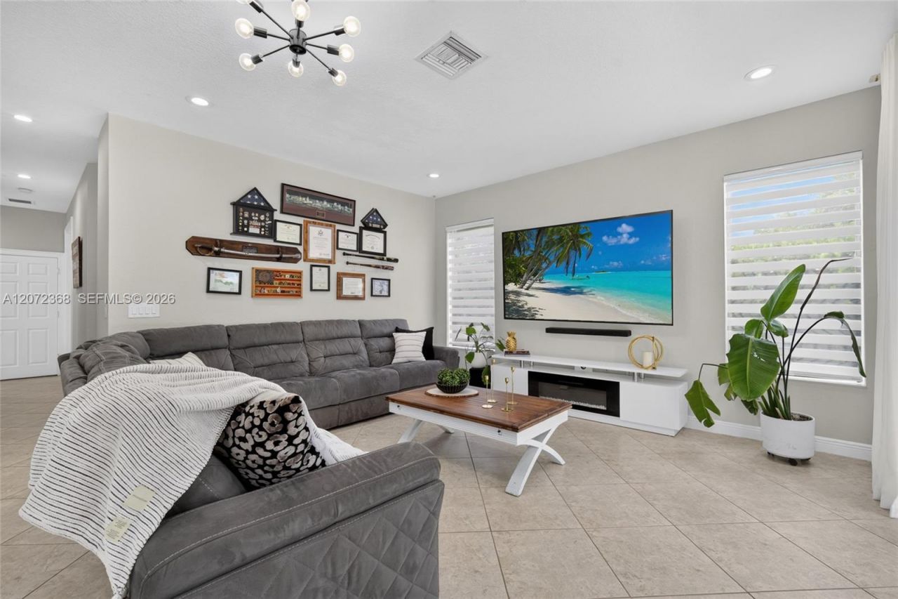 4723 SW 176th Ter , Miramar, FL 33029 Photo