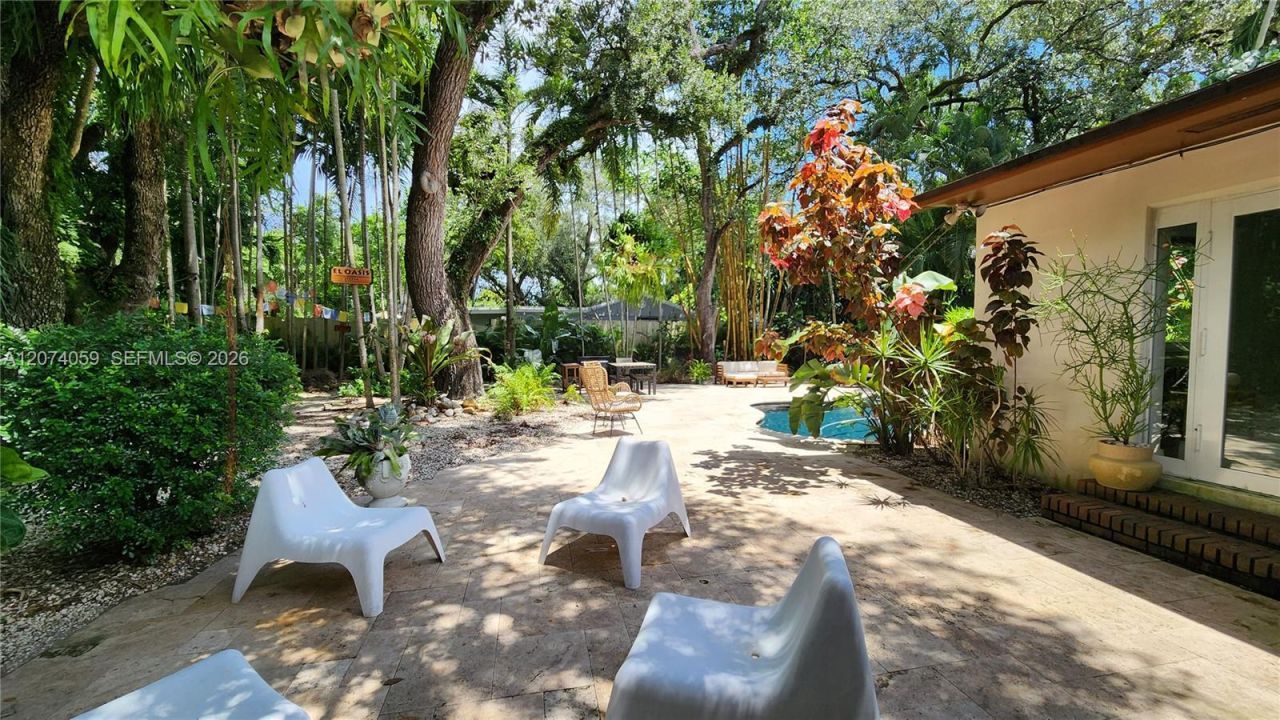 391 NE 131st St , North Miami, FL 33161 Photo