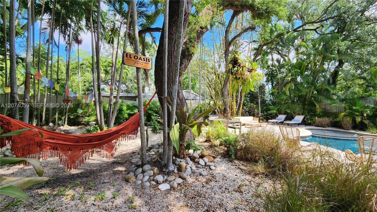 391 NE 131st St , North Miami, FL 33161 Photo