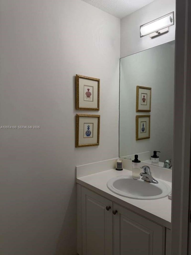 9259 SW 227th St, Unit 9-25, Cutler Bay, FL 33190 Photo