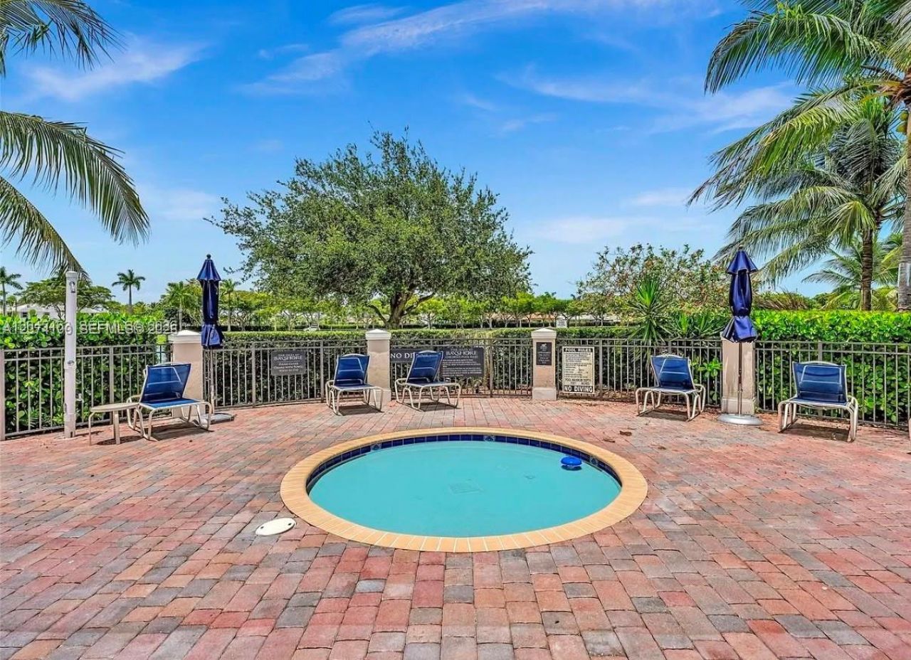 9259 SW 227th St, Unit 9-25, Cutler Bay, FL 33190 Photo