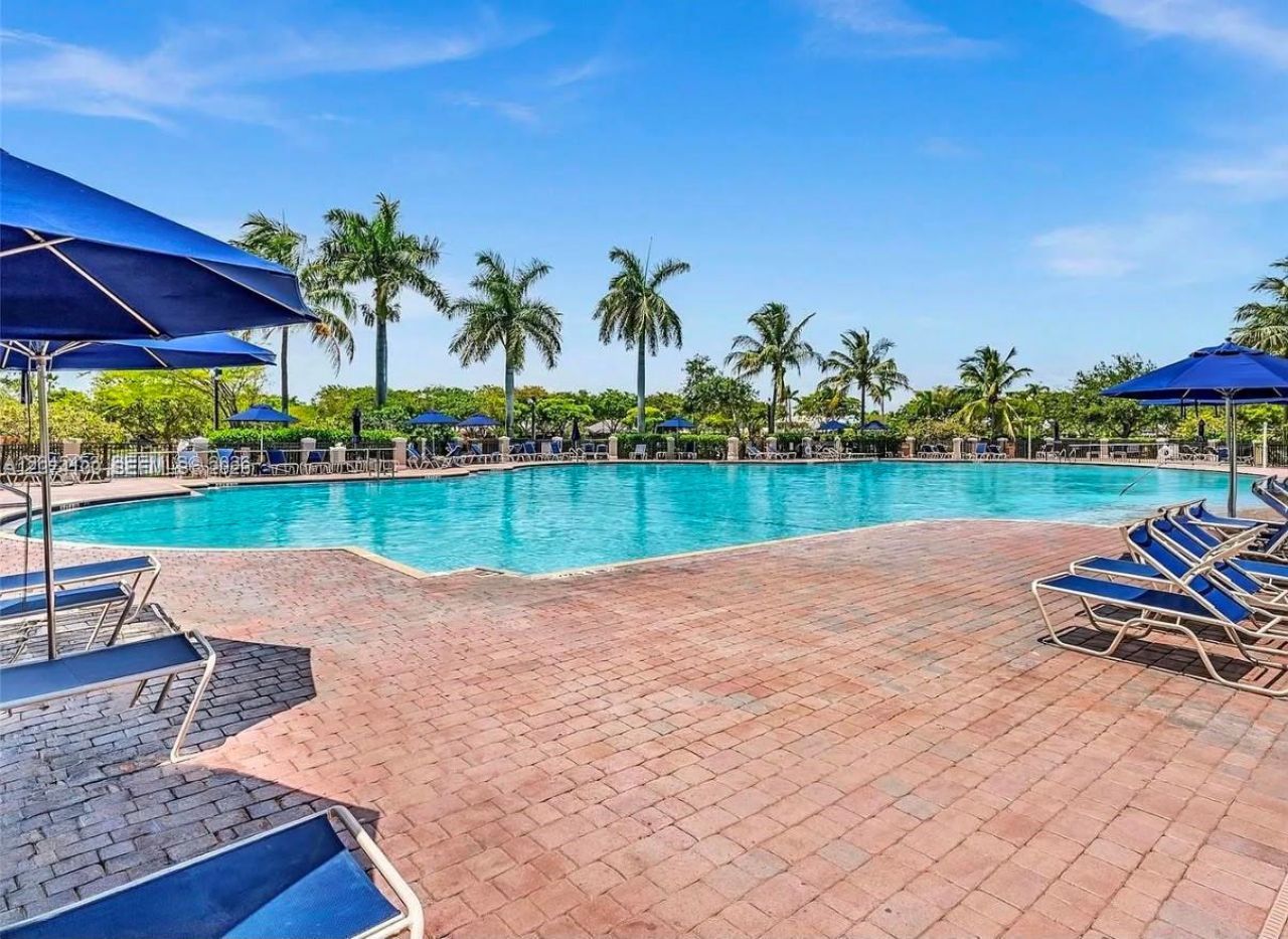 9259 SW 227th St, Unit 9-25, Cutler Bay, FL 33190 Photo