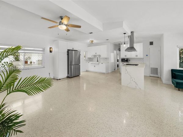 3130 SW 27th Ter , Miami, FL 33133