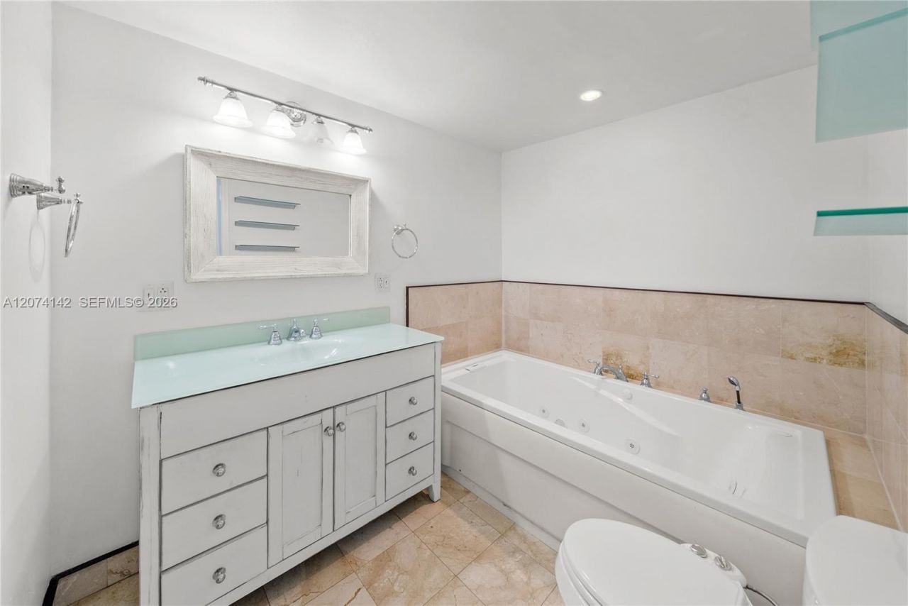 3130 SW 27th Ter , Miami, FL 33133 Photo
