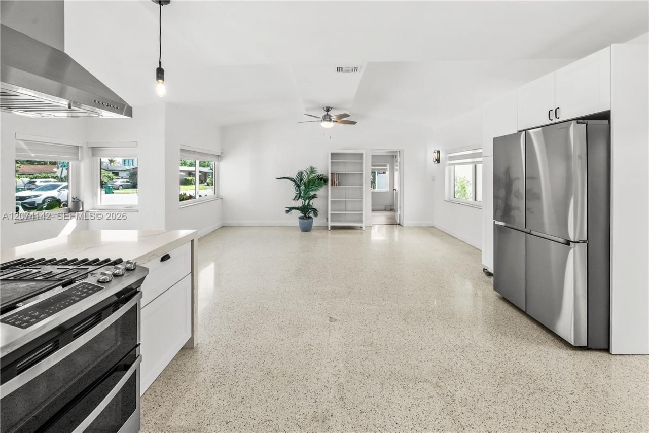 3130 SW 27th Ter , Miami, FL 33133 Photo