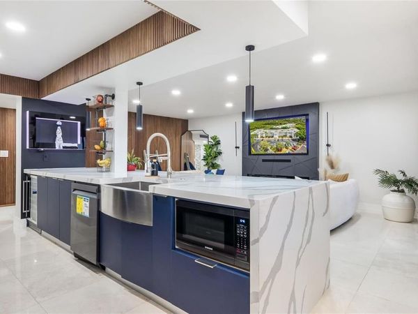 1410 Sheridan Street, Unit 7I, Hollywood, FL 33020