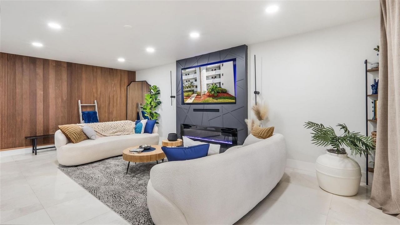 1410 Sheridan Street, Unit 7I, Hollywood, FL 33020 Photo