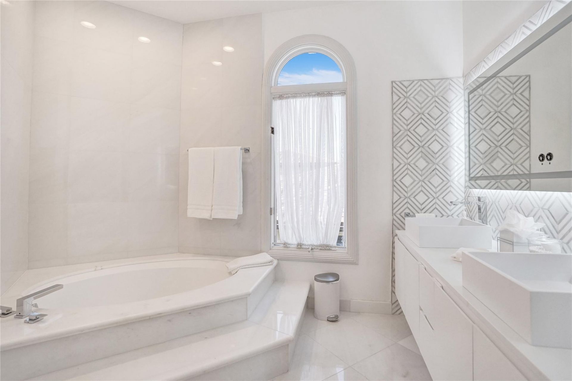 2584 SE 12th Street, Pompano Beach, FL 33062 Photo
