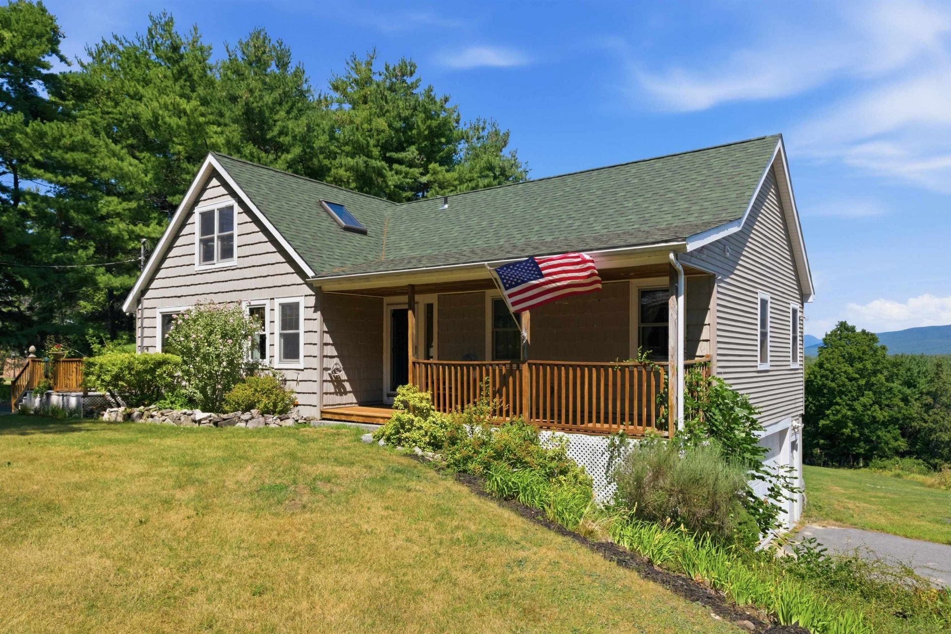 23 Woodvale Road, Moultonborough, NH 03254 Main Photo