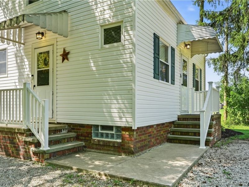 26571 Sprague Road, Columbia Station, OH 44028 Photo 4