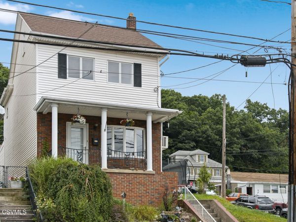1205 W WALNUT Street, Coal Township, PA 17866