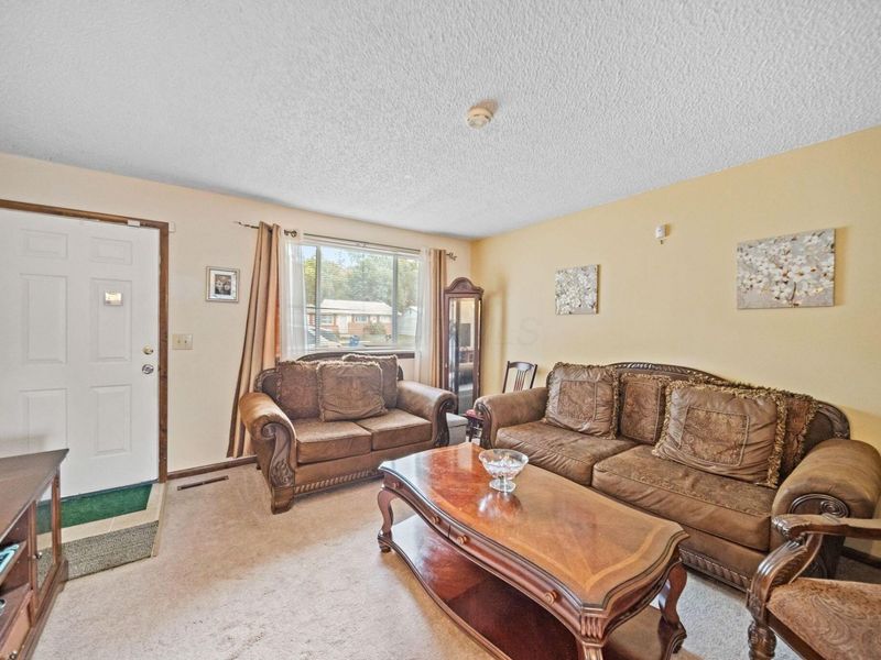 5329 Refugee Road, Columbus, OH 43232 Photo 10