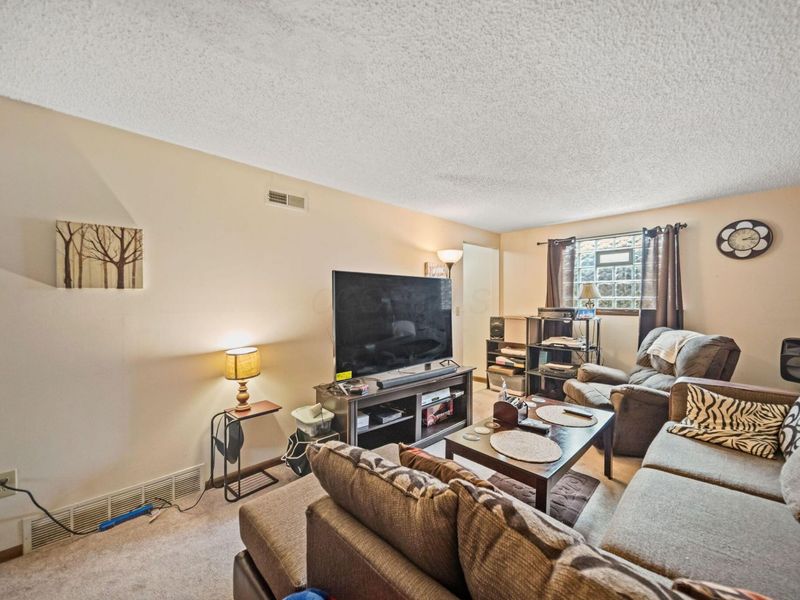 5329 Refugee Road, Columbus, OH 43232 Photo 31