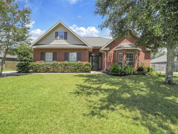 163 Camellia Court, Freeport, FL 32439