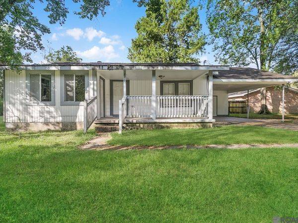 226 Pin Oak, Denham Springs, LA 70726