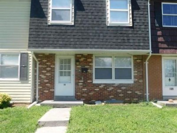 111 CAMERON STREET, BERRYVILLE, VA 22611