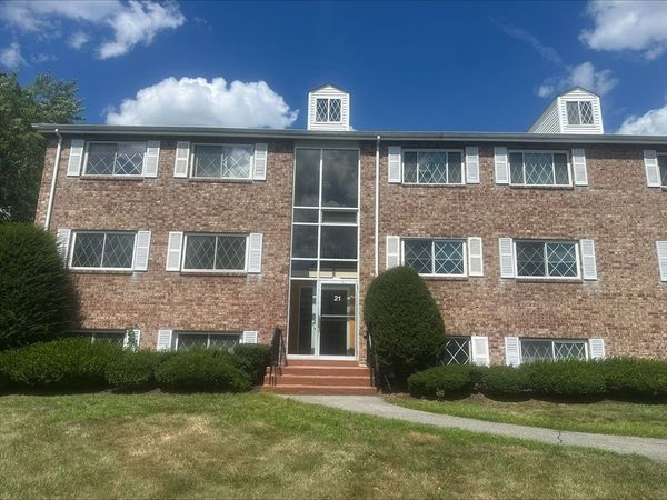 21 Fernview Ave., Unit 9, North Andover, MA 01845