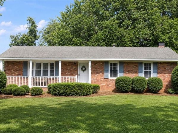 1379 Lynndale Drive, Winston-Salem, NC 27106