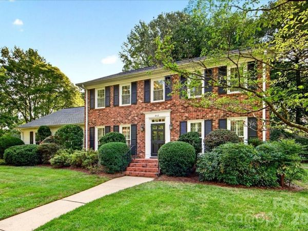 842 Ashmeade Road, Charlotte, NC 28211