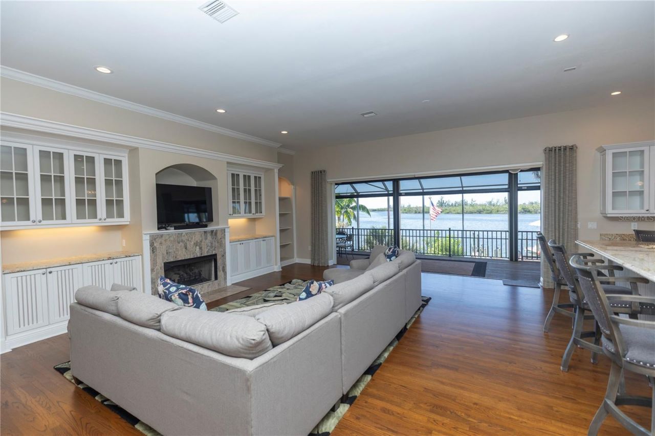 100 Buccaneer Bend, Placida, FL 33946 Photo