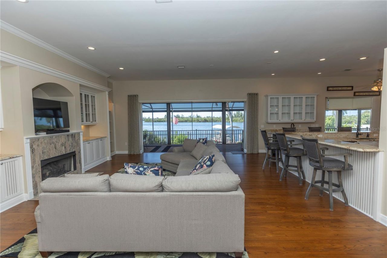 100 Buccaneer Bend, Placida, FL 33946 Photo