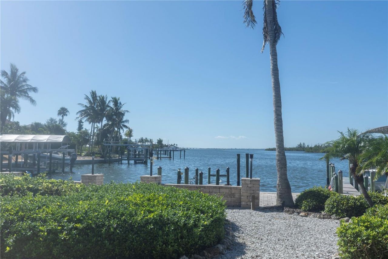 100 Buccaneer Bend, Placida, FL 33946 Photo