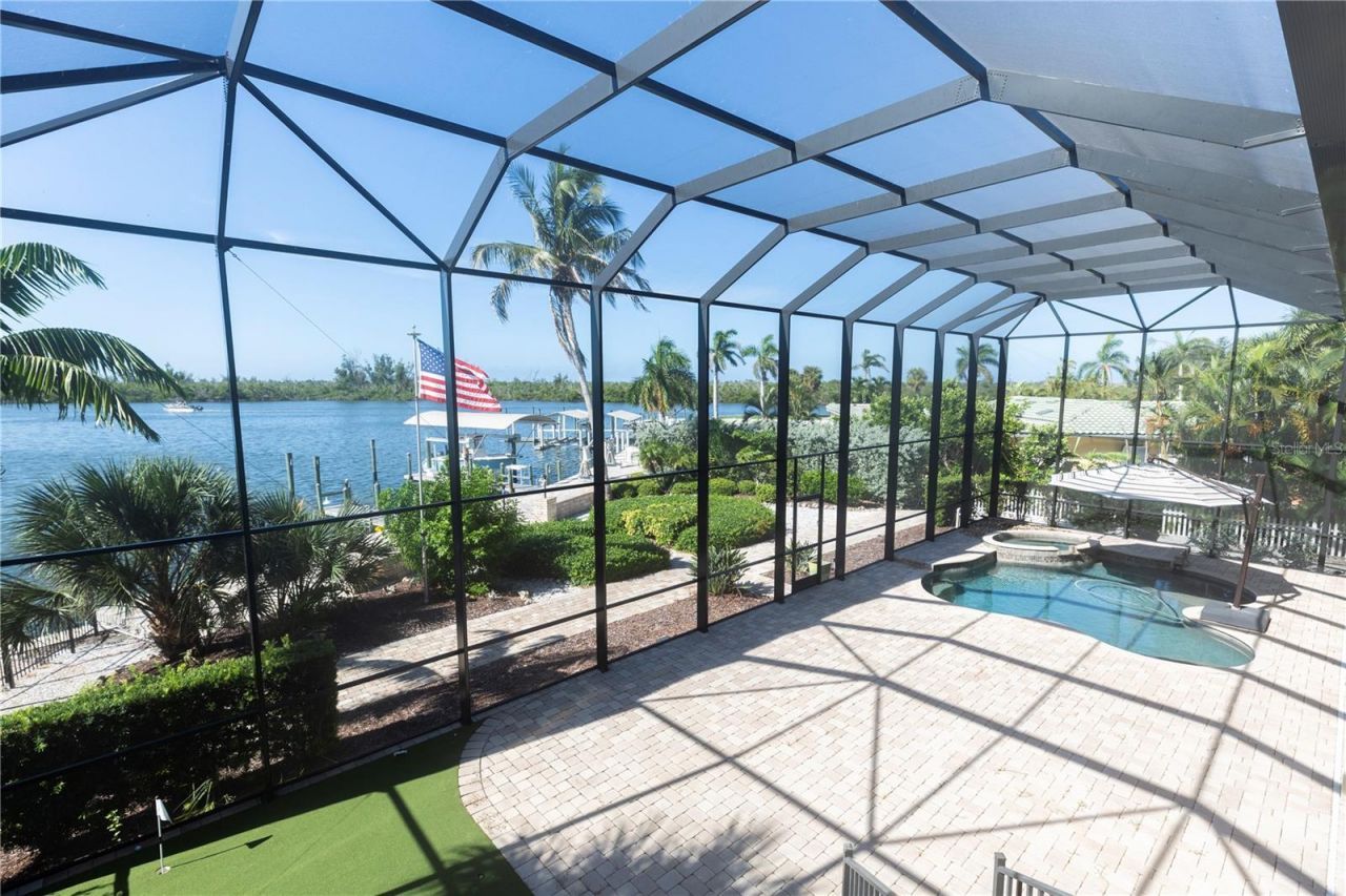 100 Buccaneer Bend, Placida, FL 33946 Photo