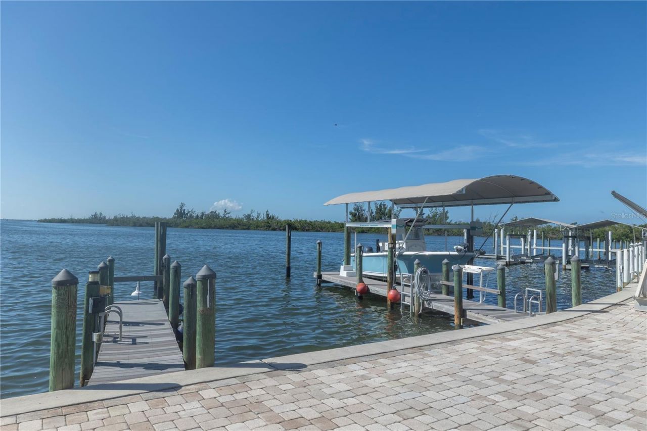 100 Buccaneer Bend, Placida, FL 33946 Photo