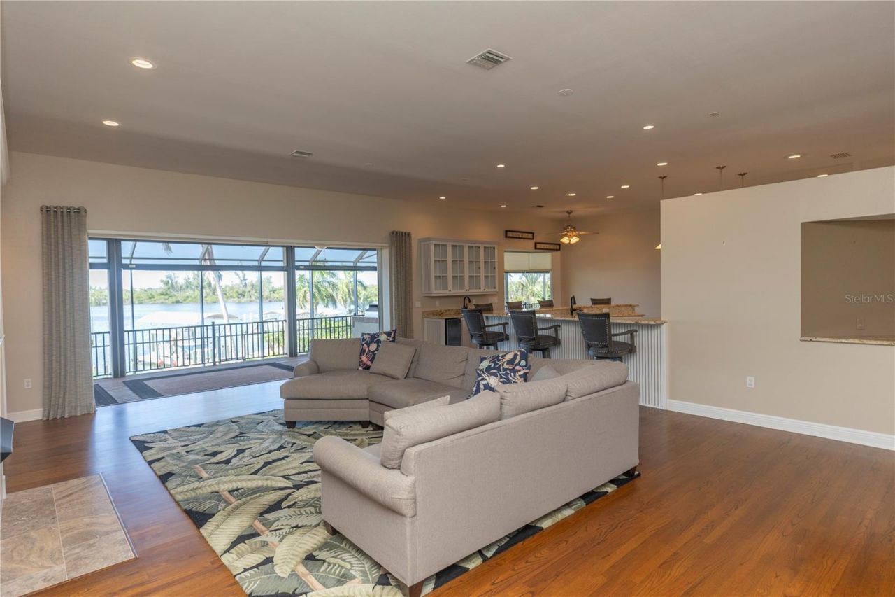 100 Buccaneer Bend, Placida, FL 33946 Photo