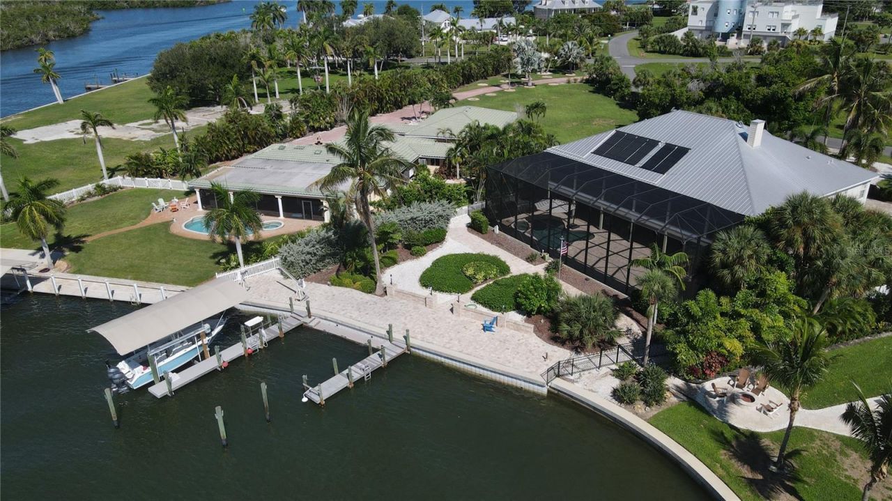 100 Buccaneer Bend, Placida, FL 33946 Photo