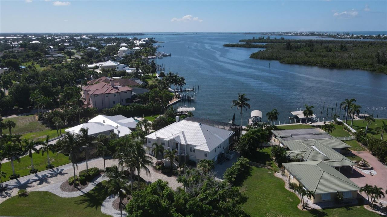 100 Buccaneer Bend, Placida, FL 33946 Photo
