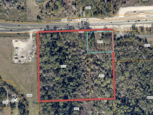 E NEW YORK AVENUE , DELAND, FL 32724