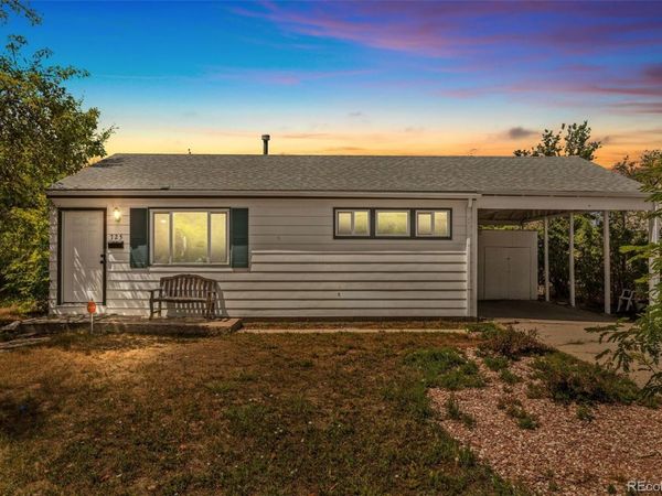 725 Kingston Street, Aurora, CO 80010