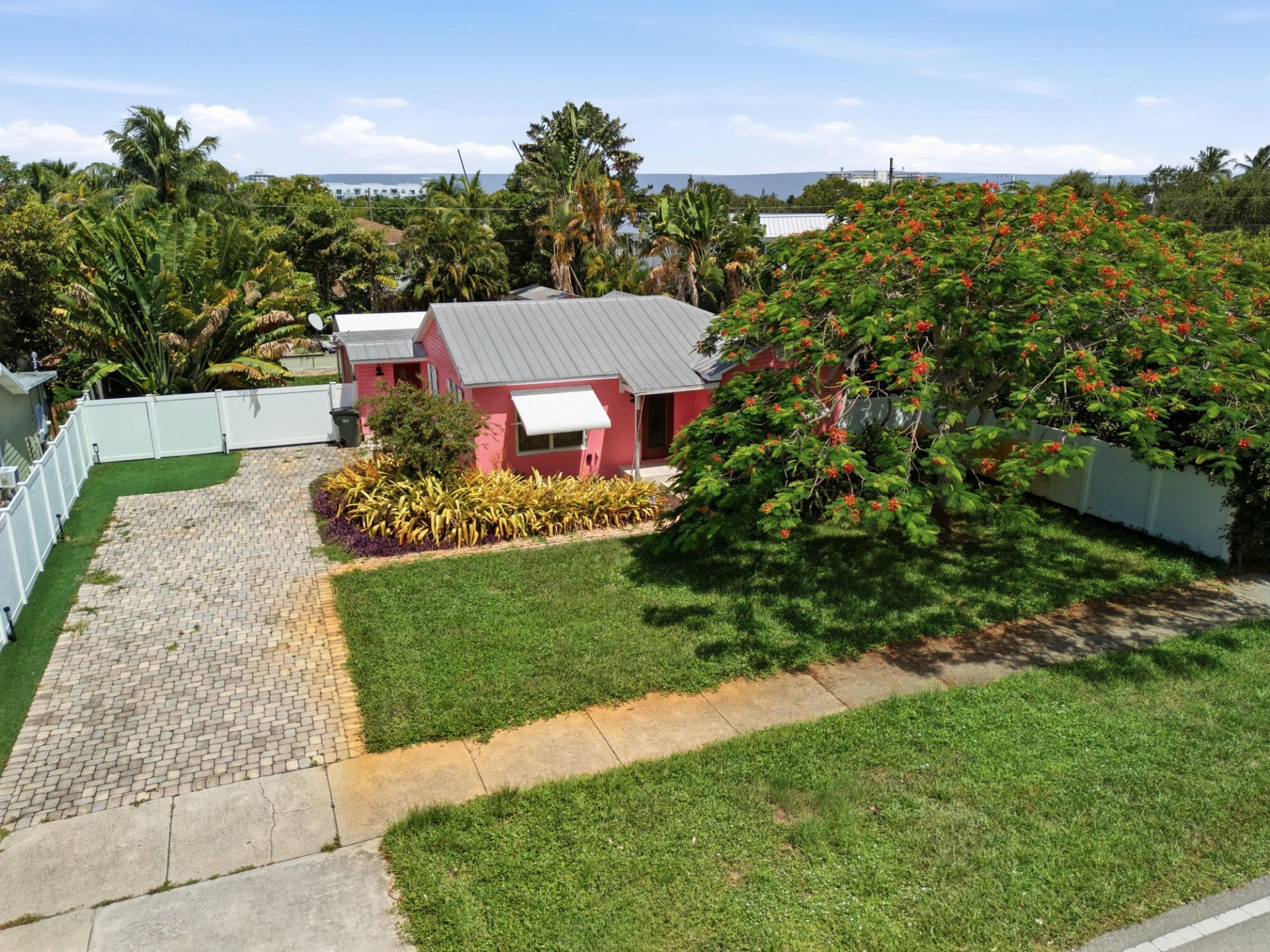 227233 S Swinton Avenue, Delray Beach, FL 33444 Photo
