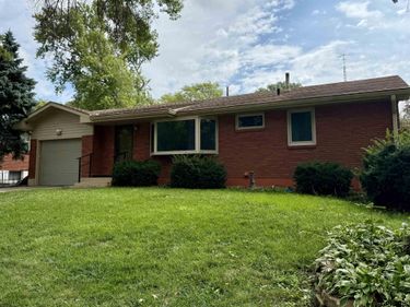 410 Skyway Road, Lincoln, NE 68505