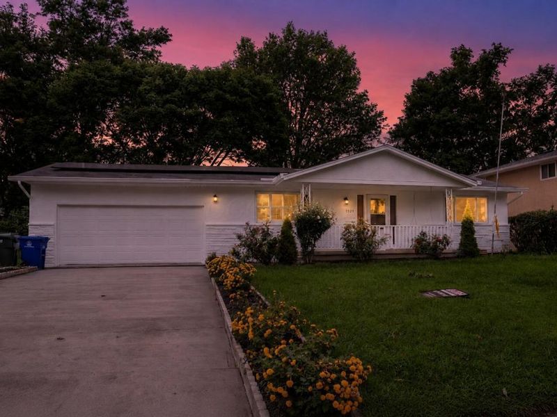 5521 Redwood Road, Columbus, OH 43229 Photo 2