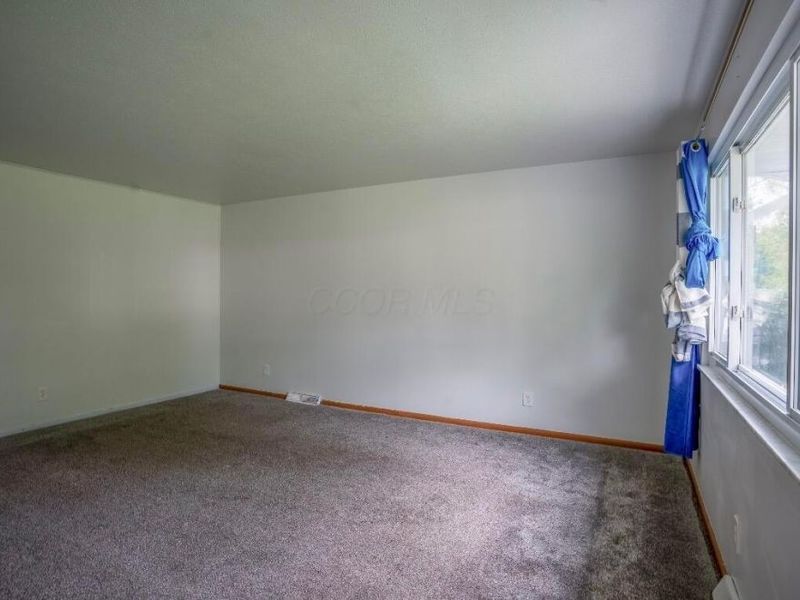 5521 Redwood Road, Columbus, OH 43229 Photo 5